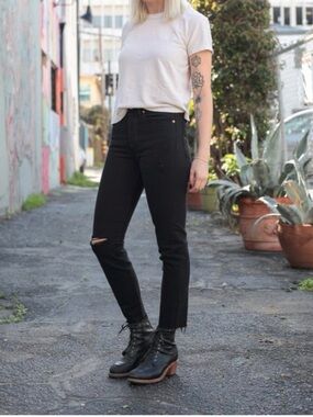 Levi's Wedgie Icon Jeans, size 31